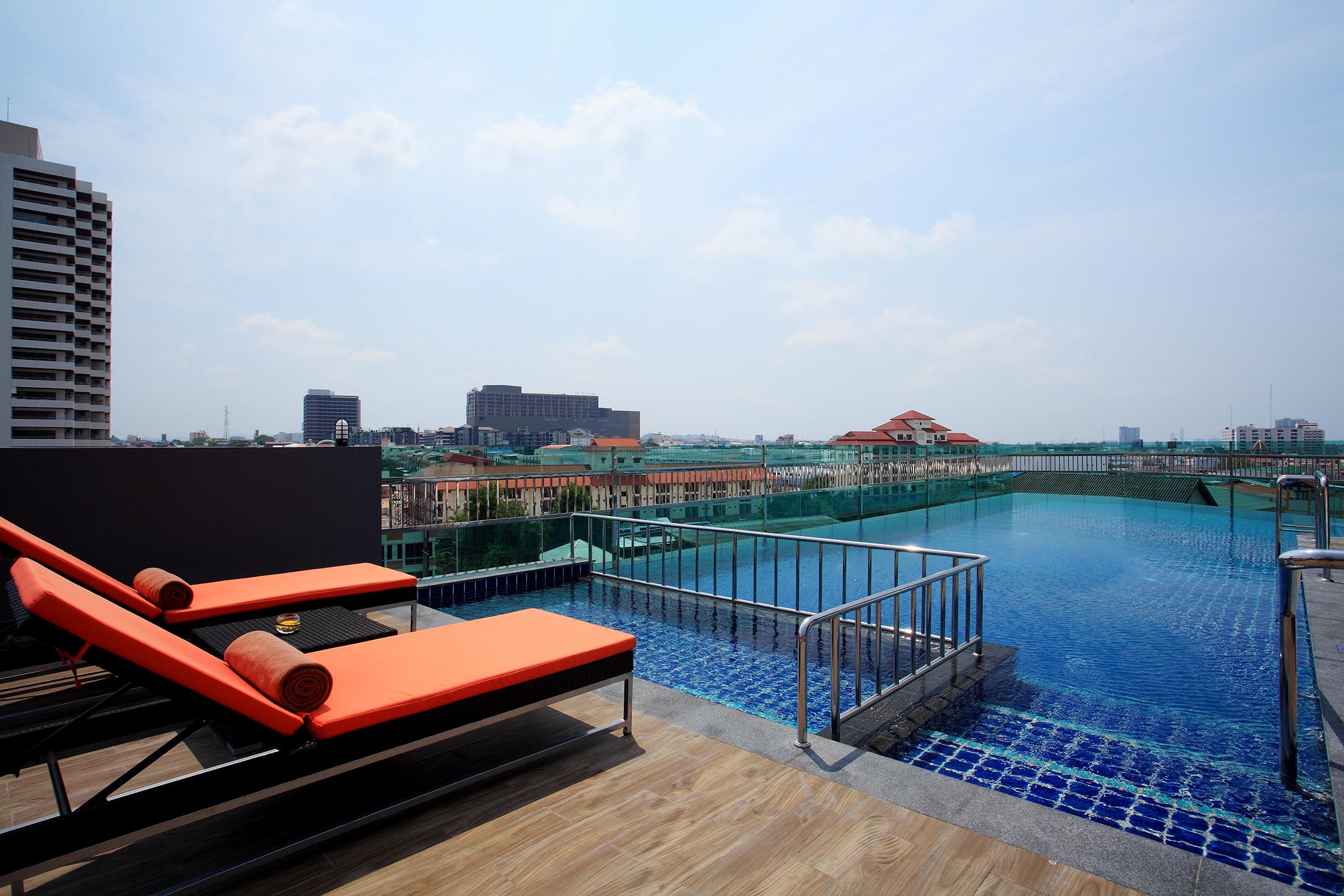 Nova Express Pattaya Hotel מראה חיצוני תמונה
