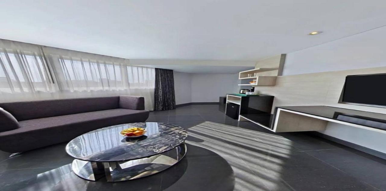 Nova Express Pattaya Hotel מראה חיצוני תמונה